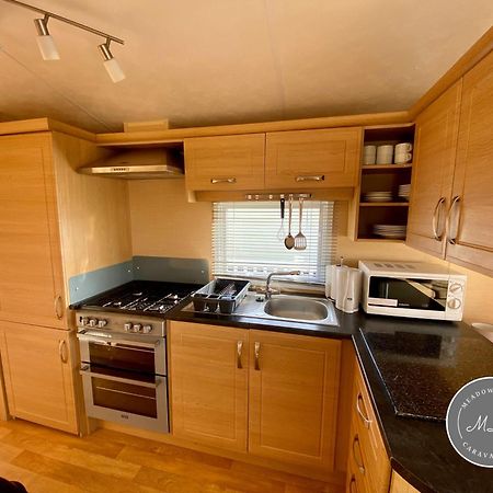 Palm Grove 132 - Pet Friendly, Wifi, Central Heating, Close To Shops And Beach - Meadow Lakes Caravan & Lodge Hire Chapel St. Leonards Exterior foto